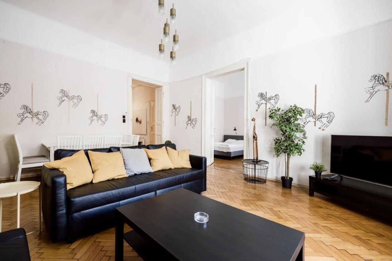 Downtown Circus Apartment Budapest Exterior photo