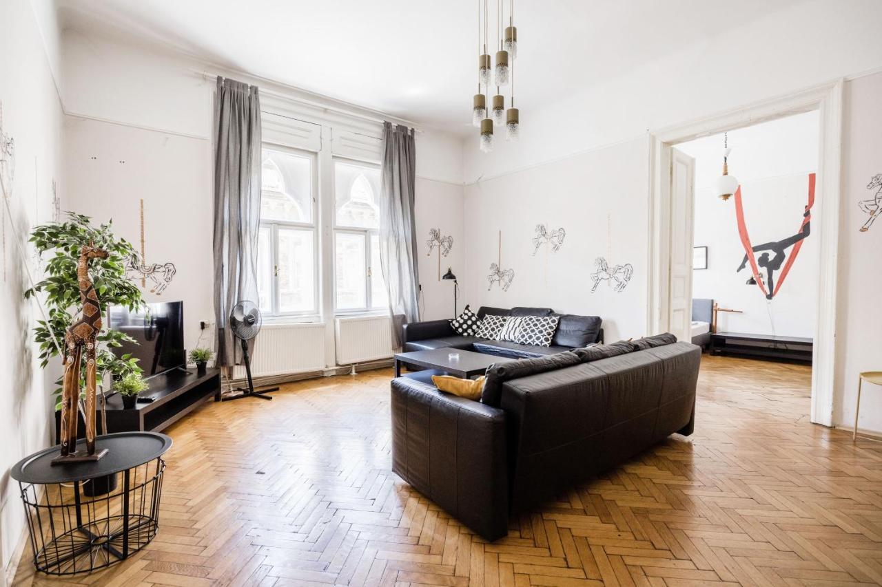 Downtown Circus Apartment Budapest Exterior photo